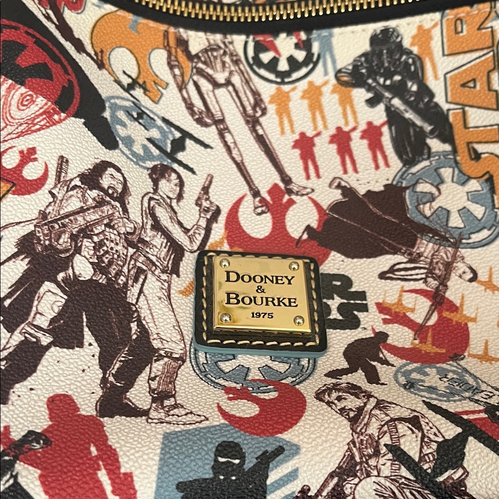 RARE Star Wars Rogue OneDooney & Bourke Graphic Crossbody - Picture 2 of 8